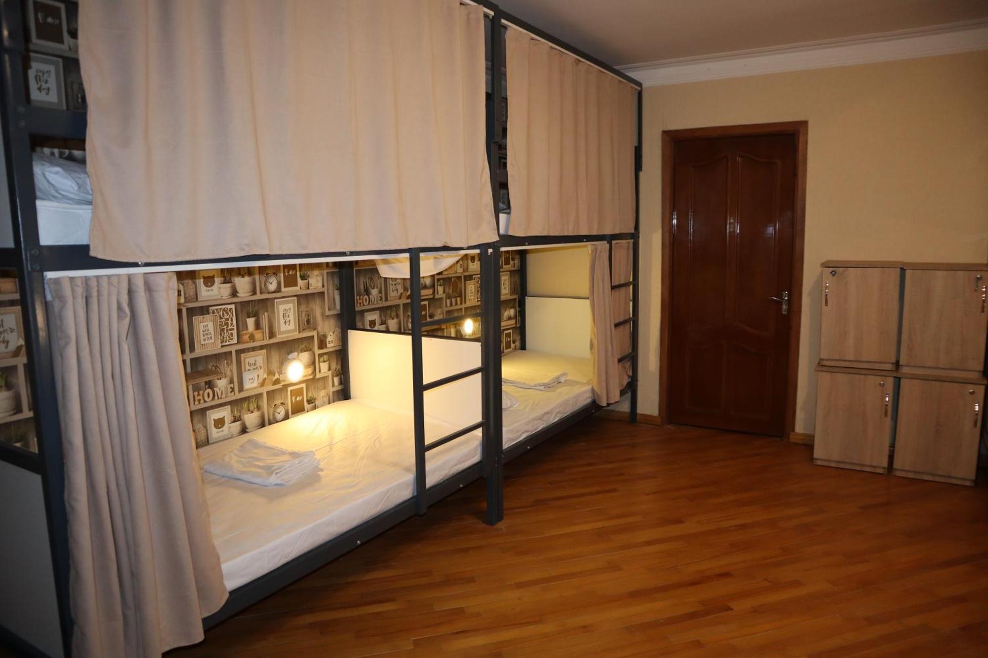 Sweet Sleep Hostel エレバン エクステリア 写真