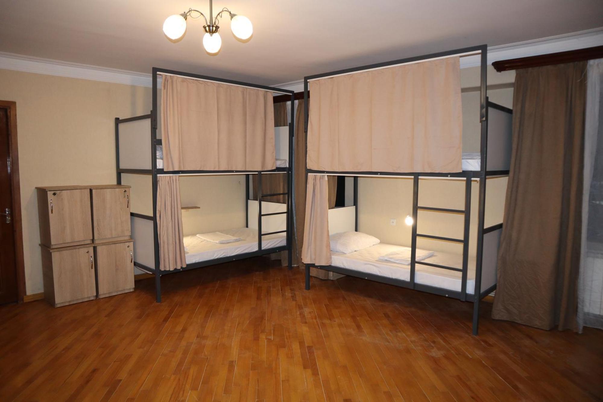 Sweet Sleep Hostel エレバン エクステリア 写真