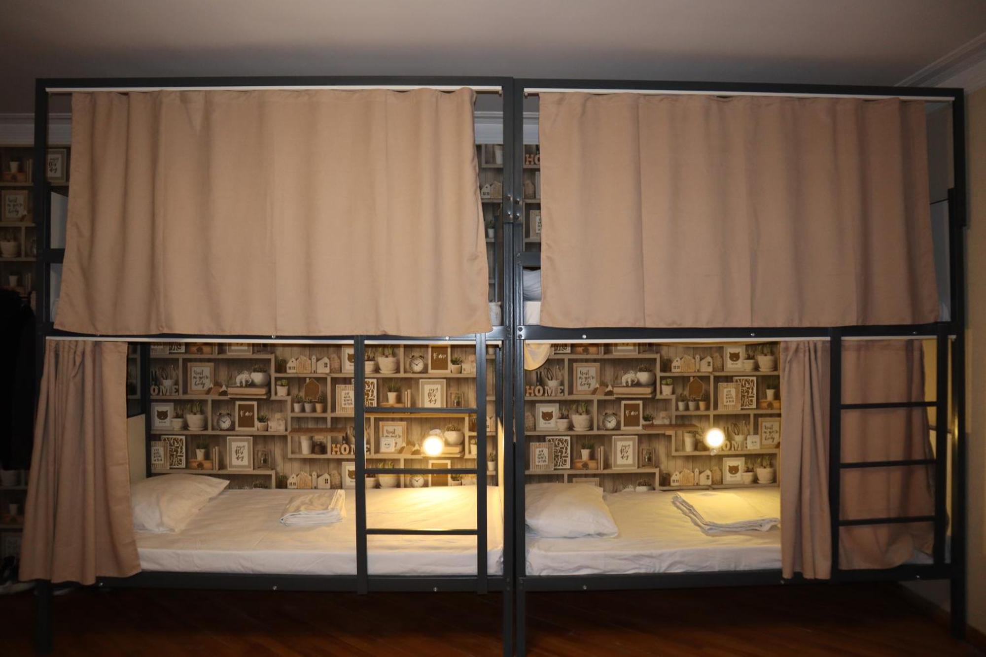 Sweet Sleep Hostel エレバン エクステリア 写真