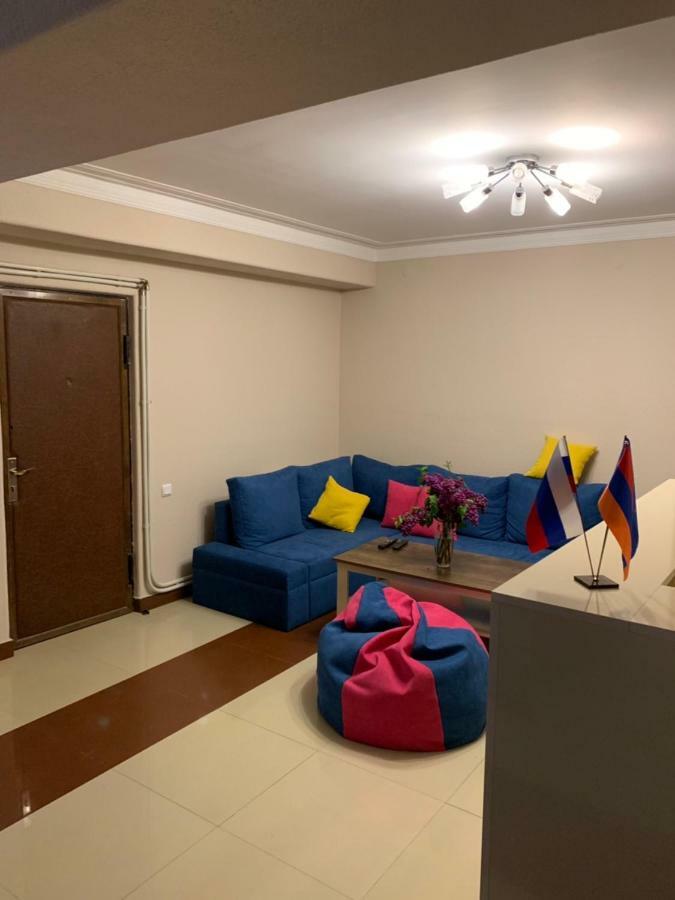 Sweet Sleep Hostel エレバン エクステリア 写真