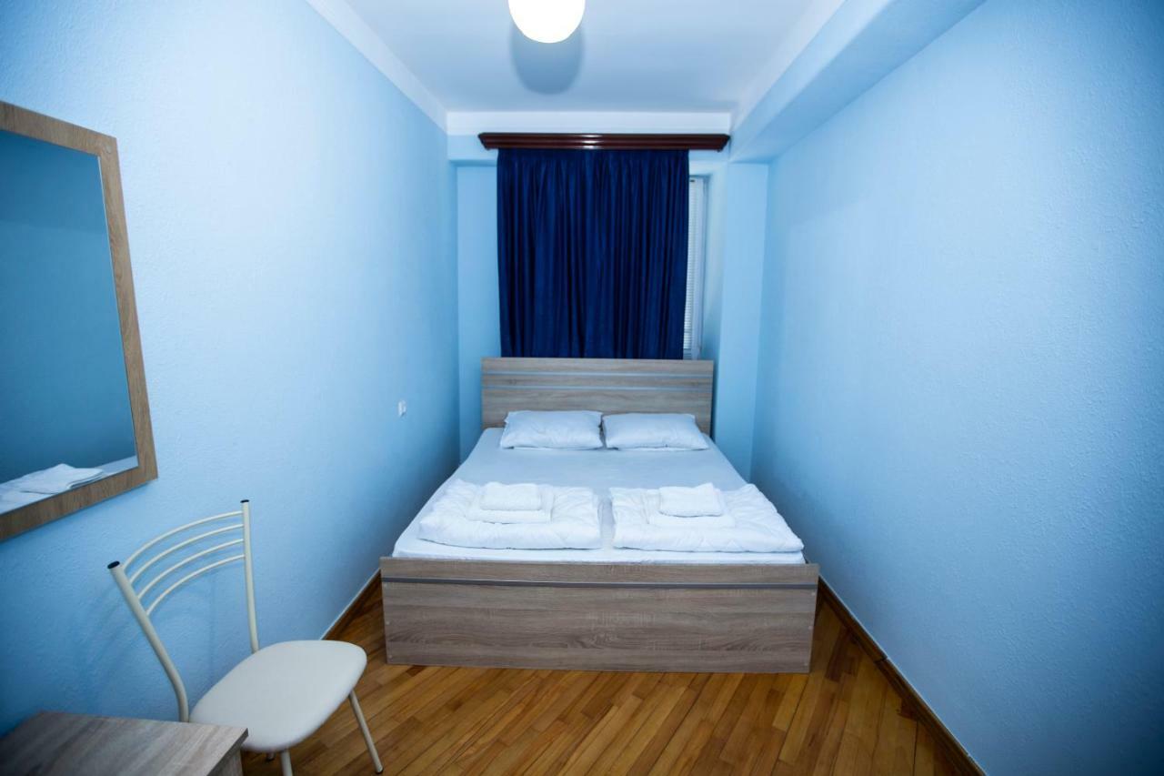 Sweet Sleep Hostel エレバン エクステリア 写真